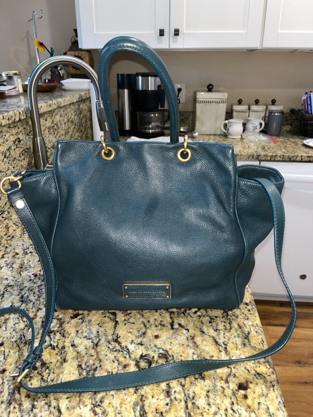 Authentic Green Marc Jacobs Handbag Wear On Corners